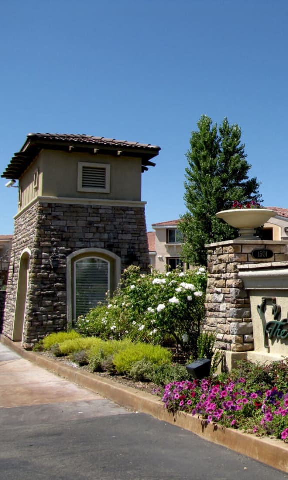 The Phoenician Apartments Apartments in Roseville, CA